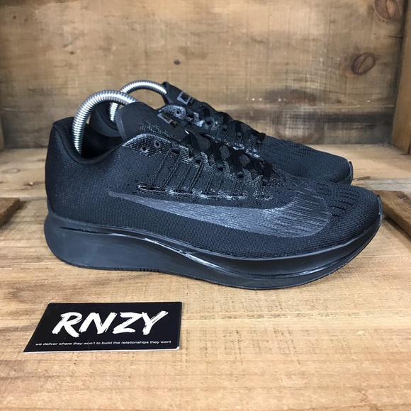 nike zoom fly triple black
